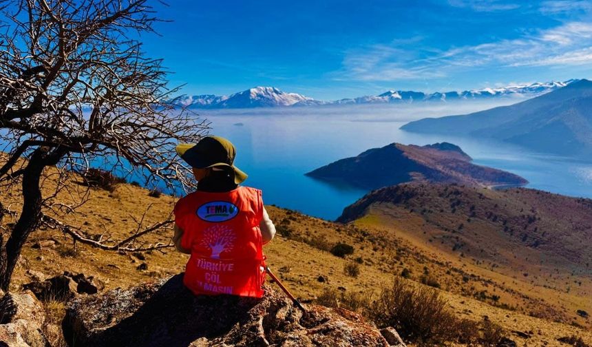 Van’da ‘Erozyonla Mücadele Haftası’na özel doğa yürüyüşü