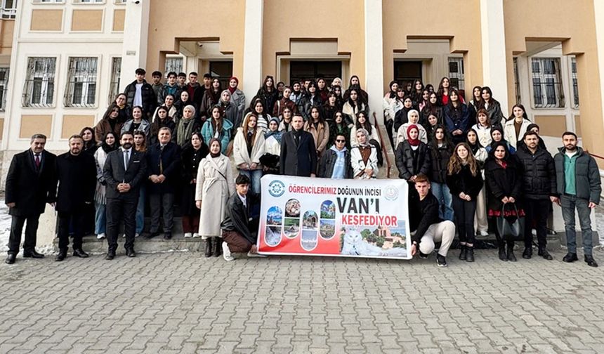 Çaldıranlı öğrenciler Van’ı keşfediyor