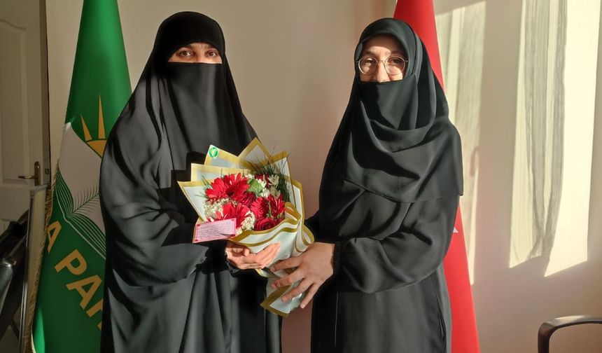 HÜDA PAR Van Kadın Kolları’nda başkanlık değişimi