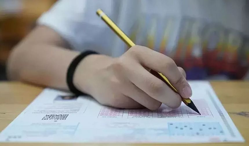 LGS’ye yönelik birinci örnek soru kitapçıkları MEBİ’de yayımlandı