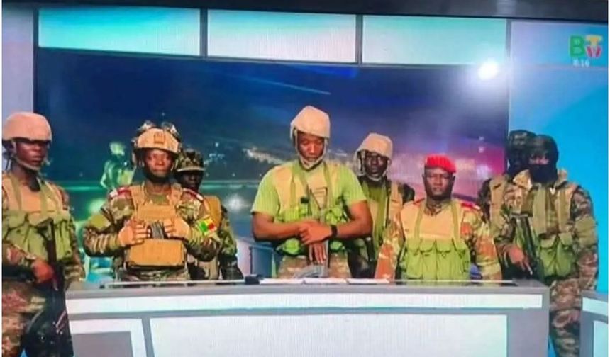 O ülkede askeri darbe! Yönetime el koyuldu