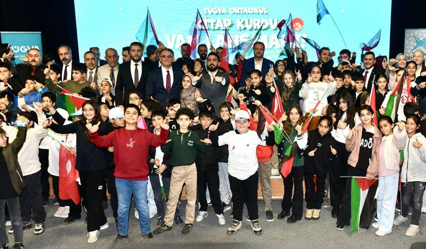 Van’da kitap kurdu lansmanı yapıldı