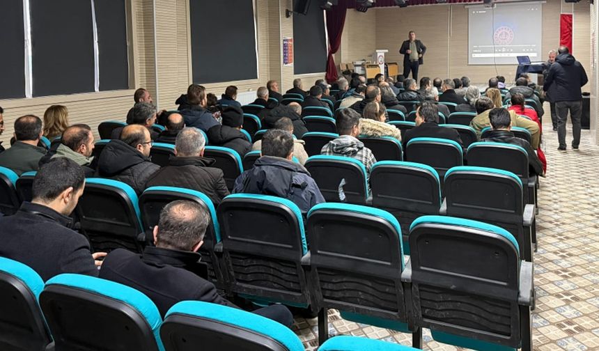 Edremit’te MTSK uygulama sınav sorumlusu hizmet içi eğitimi düzenlendi