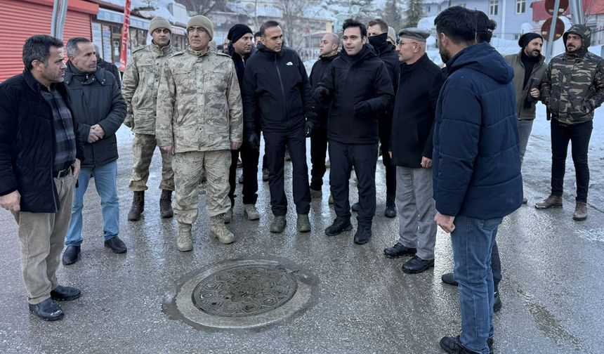 Van’da çığ bölgesinde inceleme