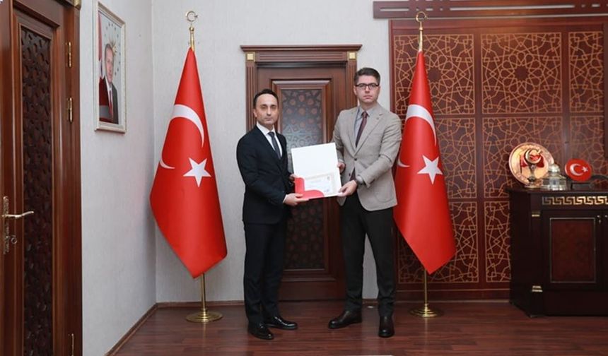 Erciş’te üstün başarı ve başarı belgeleri takdim edildi