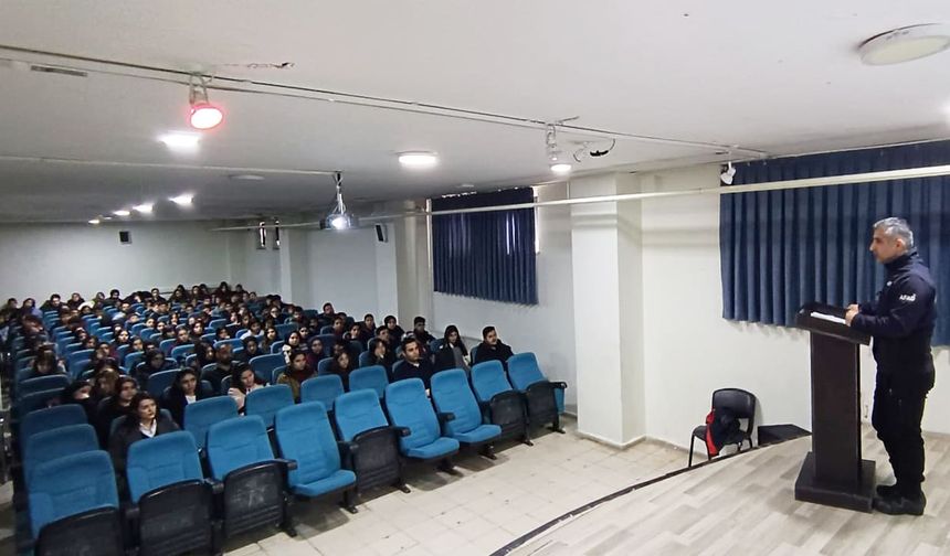 Özalp’ta 6 Şubat depremleri anısına afet farkındalık etkinliği