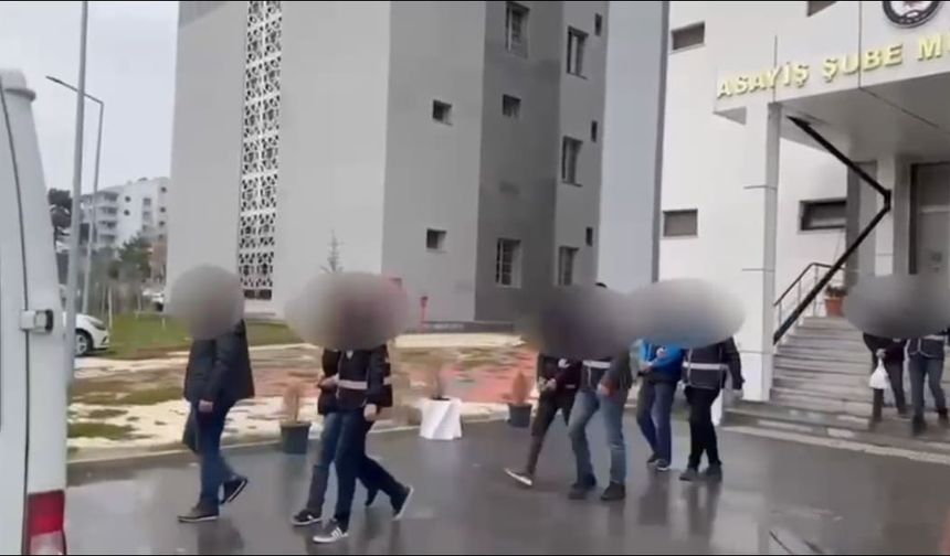 Van'da eş zamanlı operasyon: Hapis cezası bulunan 8 şahıs yakalandı