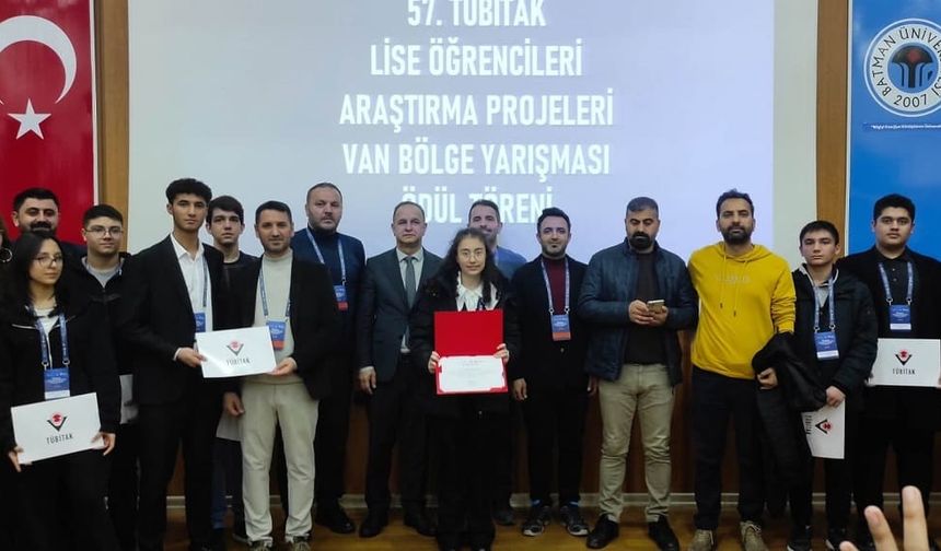 Van bölge finalinden 7 birincilikle döndü!