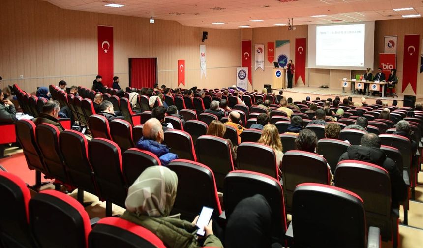 Van YYÜ’de YÖK Araştırmacı Programları ve Uluslararası Akademik Deneyimler ele alındı