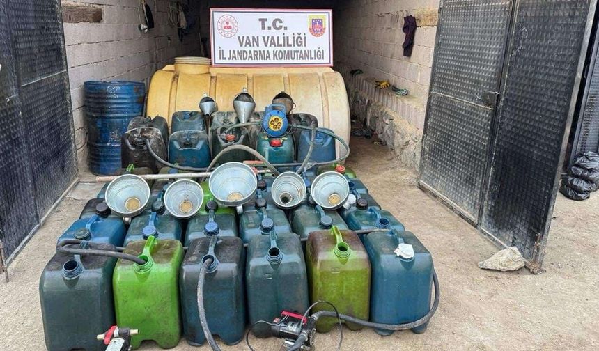 Van’da 2 bin litrenin üzerinde kaçak motorin ele geçirildi