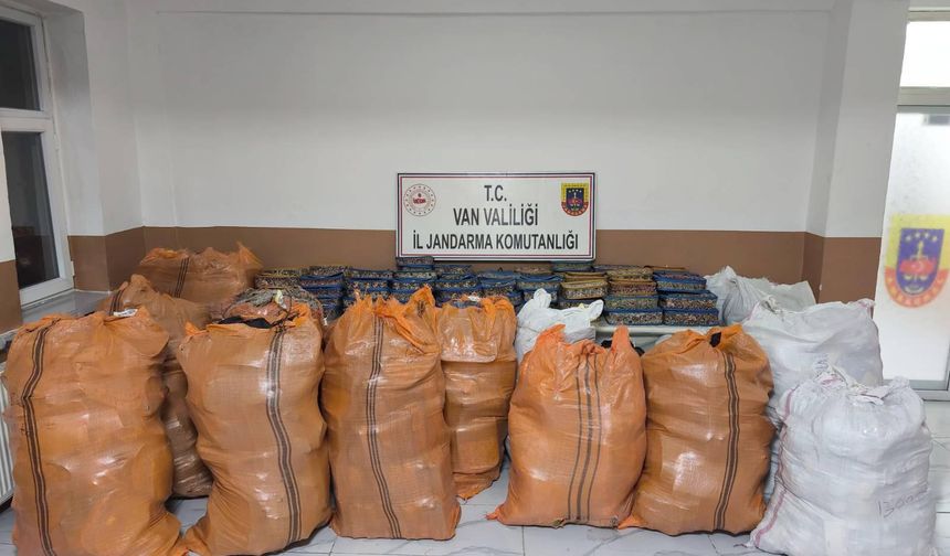 Van’da 4 milyon 881 bin TL’lik kaçak ürün ele geçirildi!