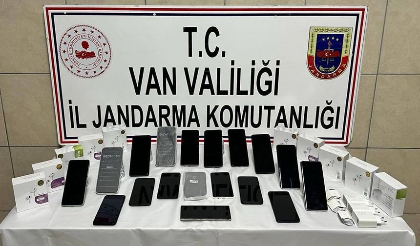 Van’da kaçakçılığa darbe! 1 milyon 120 bin TL değerinde kaçak ürün ele geçirildi