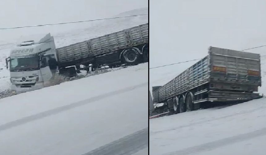 Van’da karlı yolda kayan tır kaza yaptı!