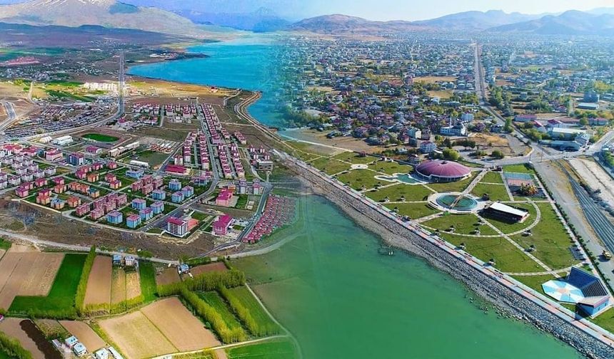 Van’ın iki ilçesi Türkiye devleri arasında
