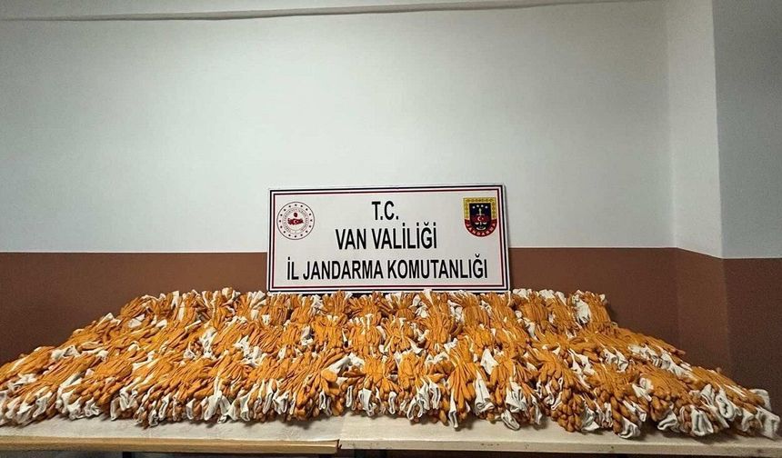 Van’da 1476 adet gümrüksüz kaçak eşya ve malzeme ele geçirildi