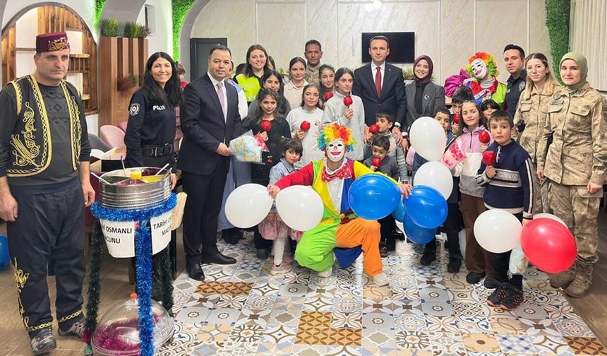 Çaldıran’da ‘yarınlarımız olan evlatlarımızla iftar buluşması’ düzenlendi