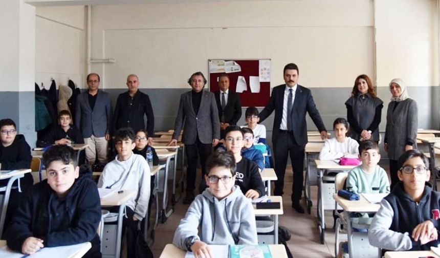 İpekyolu Kaymakamı Gilan’dan okullara ziyaret