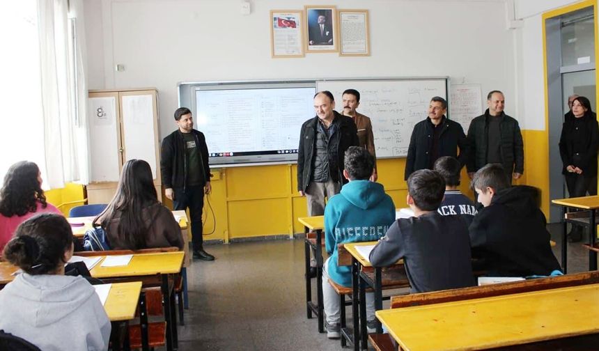 Müdür Çandıroğlu’ndan okullara ziyaret ve sahur buluşması