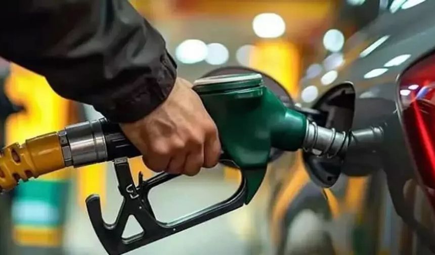 Petrol fiyatları 14 ayın en yüksek seviyesine çıktı! Akaryakıt fiyatlarında artış bekleniyor mu?