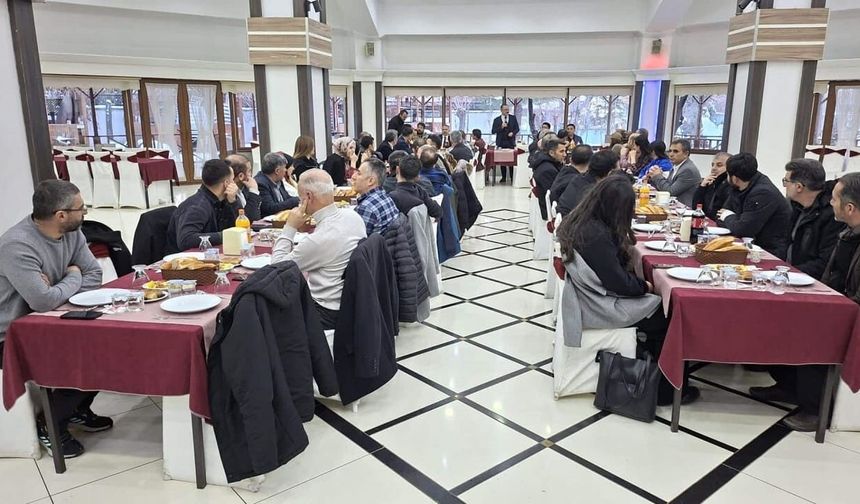 Tuşba’da eğitim camiası iftarda buluştu