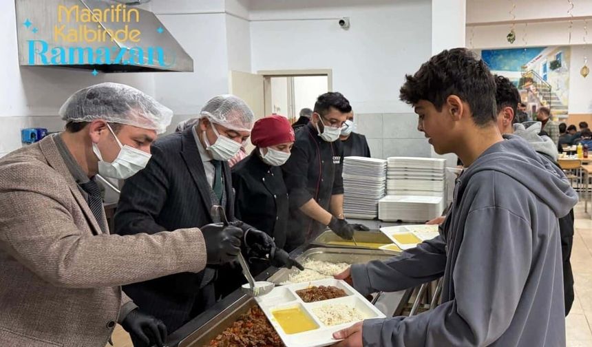 Tuşba’da ‘Maarifin Kalbinde Ramazan’ iftar programı düzenlendi