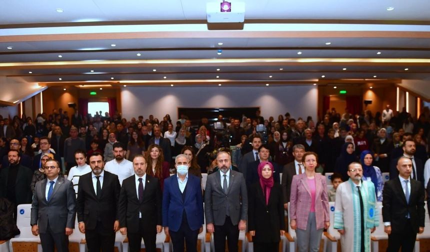 Van YYÜ’de Tıp Bayramı kutlandı