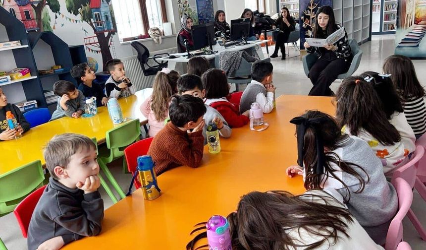 Van’da anneler anlattı, çocuklar dinledi