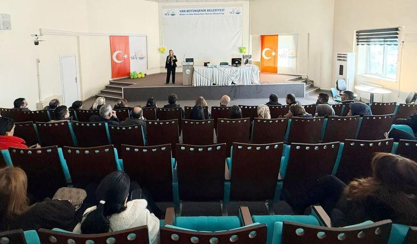Van’da belediye personeline ‘etkili iletişim’ eğitimi verildi