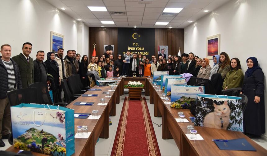 Van’da kitap seferberliği meyvelerini veriyor