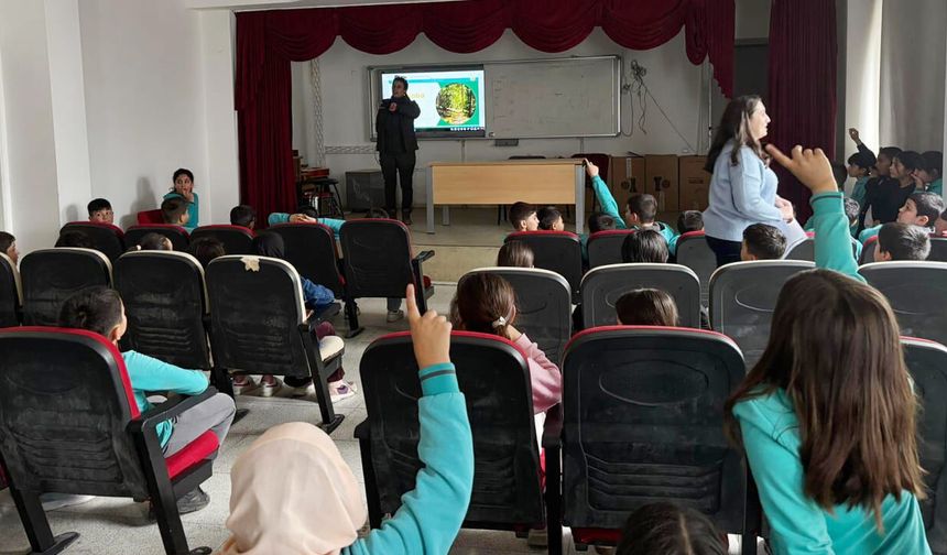 Van’da ‘yeşil vatan’ bilinci okullarda pekiştirildi