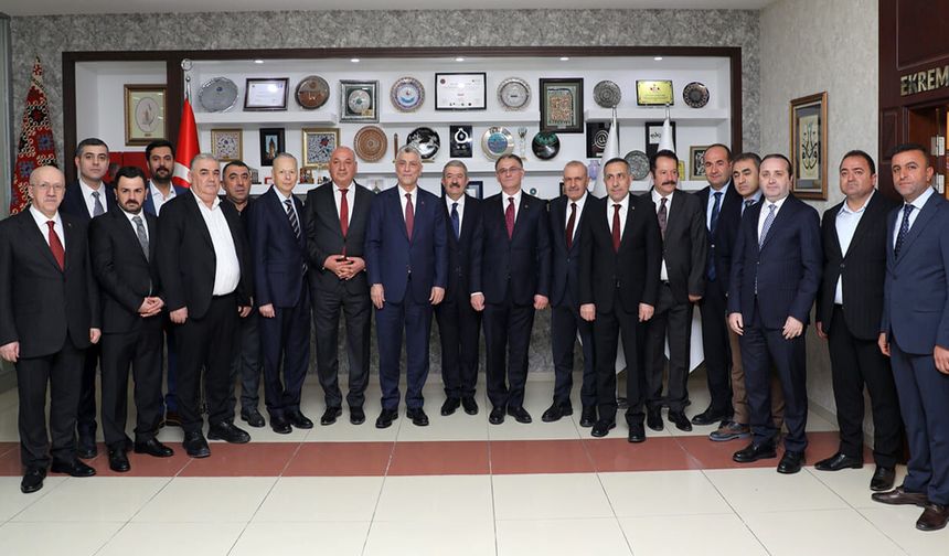 Bakan Bolat Van TSO’da müjdeyi verdi!