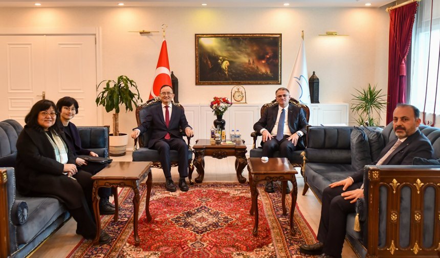 Çin Büyükelçisi Jiang Xuebin’den Van’a ziyaret