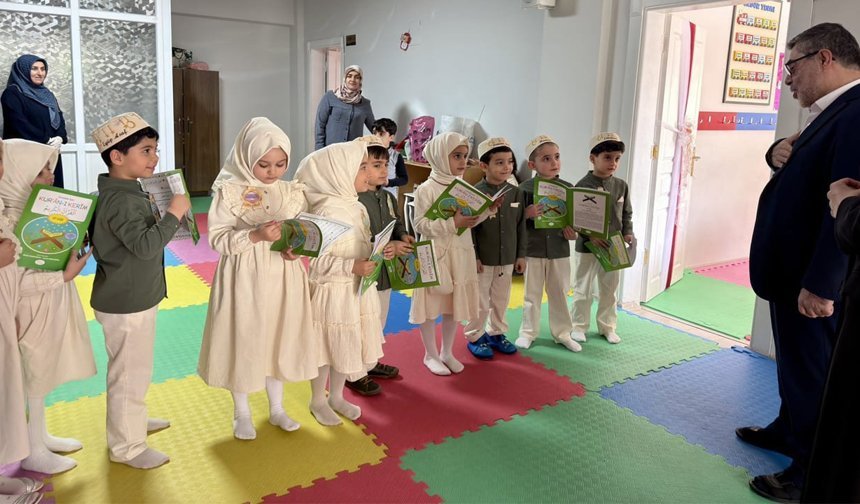 İpekyolu’nda miniklerden hatim coşkusu