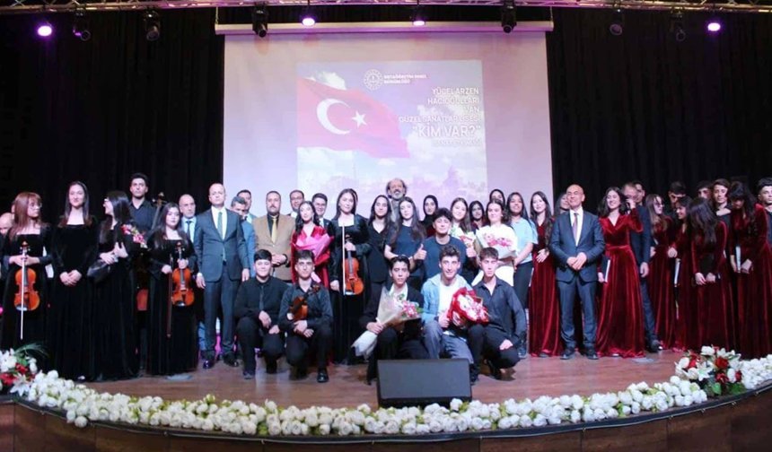 Van’da ‘kim var’ sanat etkinliği yoğun ilgi gördü