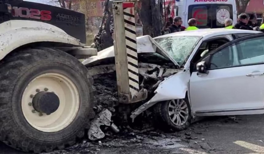 Van- Erciş karayolunda feci kaza: 1 kişi hayatını kaybetti