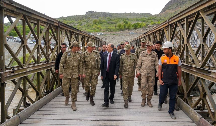 Van- Hakkari yolunda ikinci panel köprü tamamlandı