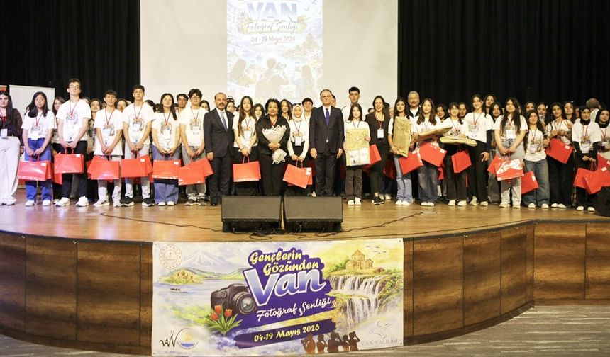 Van’da ‘Çocukların Gözünden Van Fotoğraf Şenliği’ ödül töreni