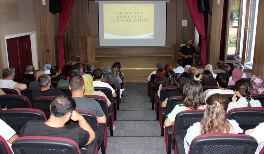 Edremit’te meslek lisesi öğretmenlerine iş sağlığı ve güvenliği eğitimi