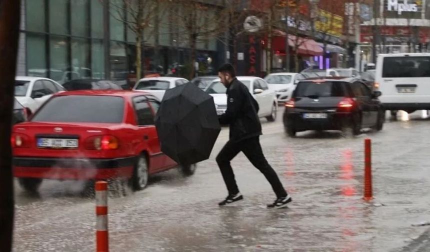 Meteoroloji tarih verdi: Van'da bahar havası yerini yağışa bırakacak