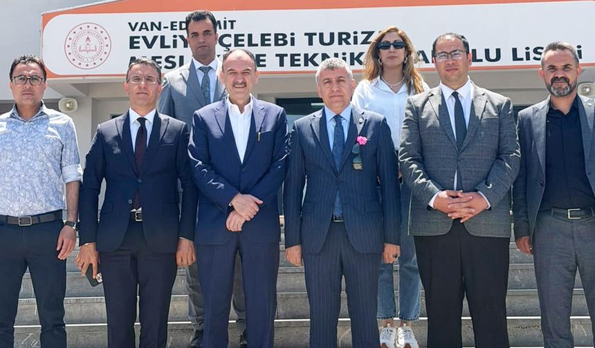 Müdür Çandıroğlu’ndan Edremit Evliya Çelebi MTAL’ye ziyaret