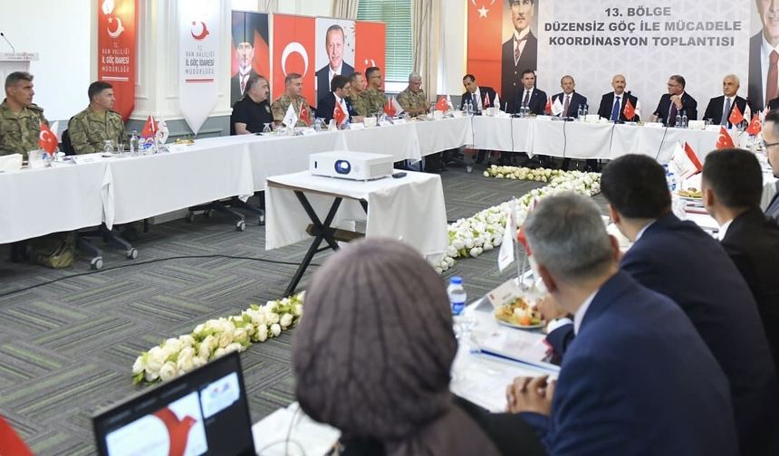 Valiler Van’da toplandı!