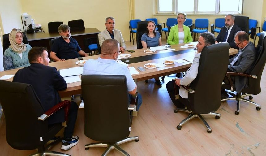 Van YYÜ’de kalite odaklı YGG toplantıları Eczacılık Fakültesi’nde sürdürüldü