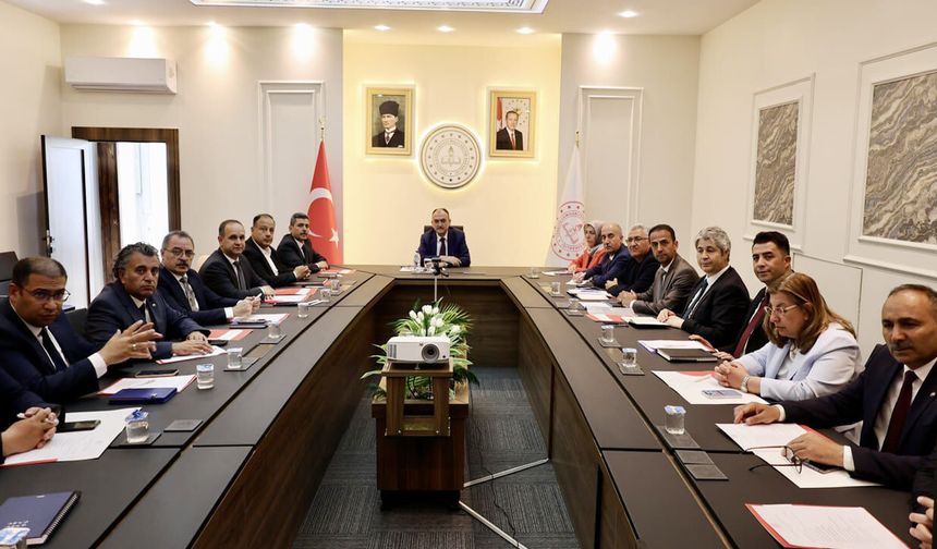 Van’da LGS öncesi değerlendirme ve hazırlık toplantısı gerçekleştirildi