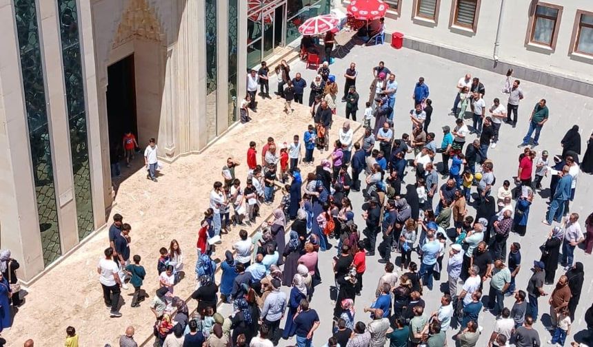 Van’da rekor başvuru! 50 kişilik kontenjana 500’ü aşkın öğrenci aday oldu