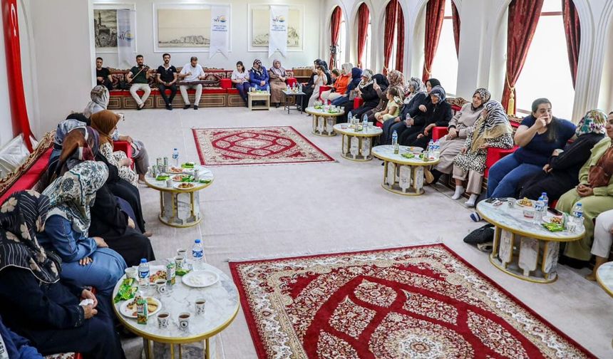 Van’da ‘Tecrübe-i Hayat’ programı sürüyor