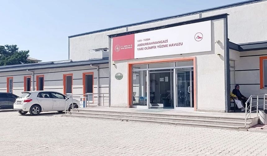 Abdurrahman Gazi Yarı Olimpik Yüzme Havuzu yönetiminden veli uygulamasına ilişkin açıklama