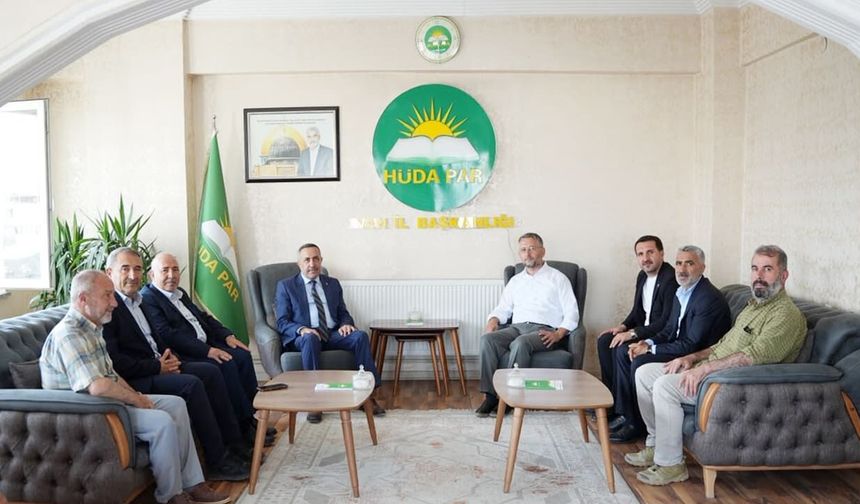 Başkan Arvas’tan Van’da siyasi partilere nezaket ziyareti