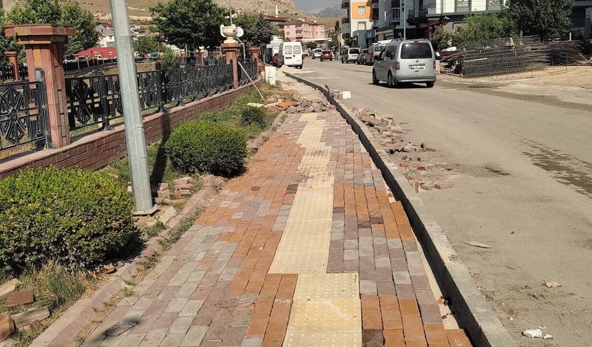 Haberimiz sonrası Akköprü Parkı'nda onarım çalışması