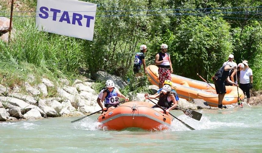 Van AFAD ekipleri Türkiye Rafting Şampiyonası'nda güvenliği sağladı