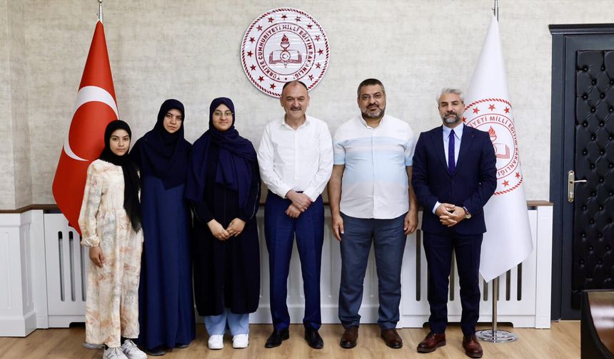 LGS Türkiye birincisi Meryem Sakman’dan Müdür Çandıroğlu’na ziyaret